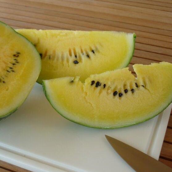 Saftige Wassermelonen perfekt für den Sommer.