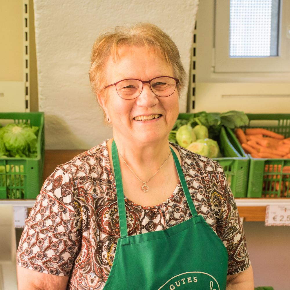 Martha Poelzl.
